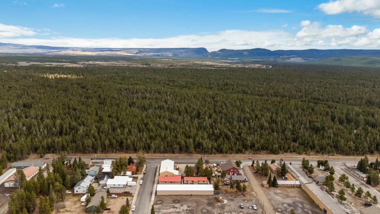 The Yellowstone Hideaway Unit A เวสต์เยลโลว์สโตน ภายนอก รูปภาพ