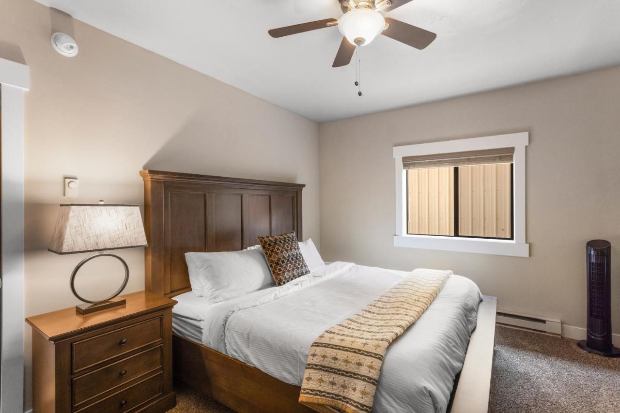 The Yellowstone Hideaway Unit A เวสต์เยลโลว์สโตน ภายนอก รูปภาพ