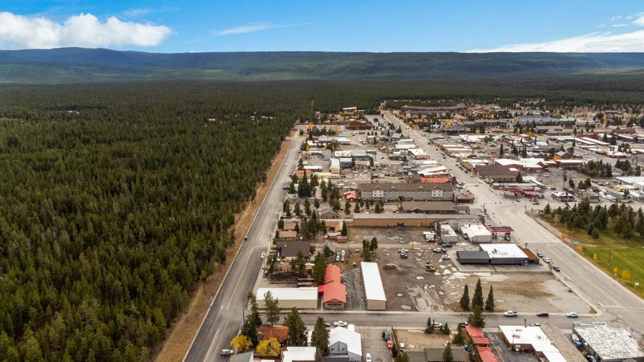 The Yellowstone Hideaway Unit A เวสต์เยลโลว์สโตน ภายนอก รูปภาพ