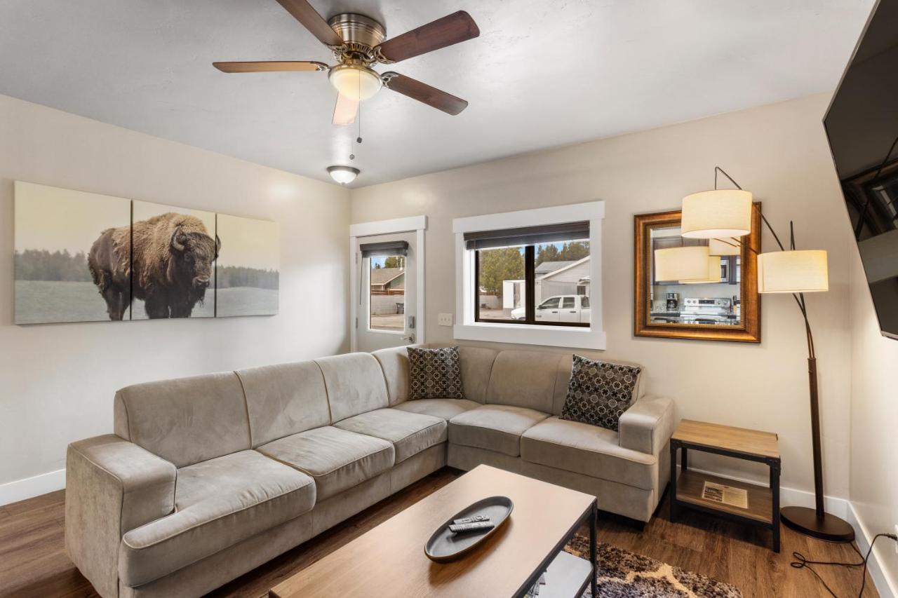 The Yellowstone Hideaway Unit A เวสต์เยลโลว์สโตน ภายนอก รูปภาพ