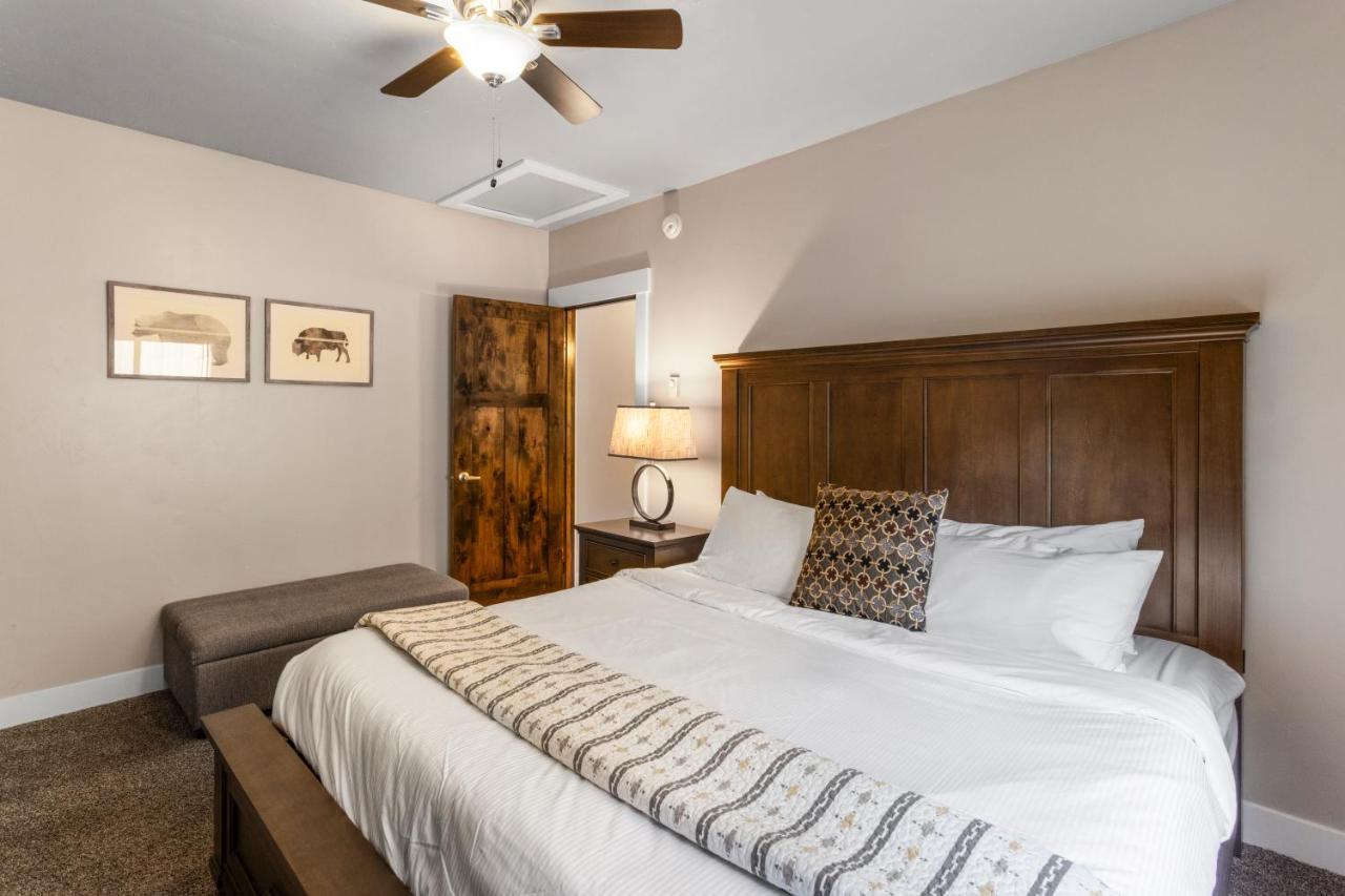 The Yellowstone Hideaway Unit A เวสต์เยลโลว์สโตน ภายนอก รูปภาพ