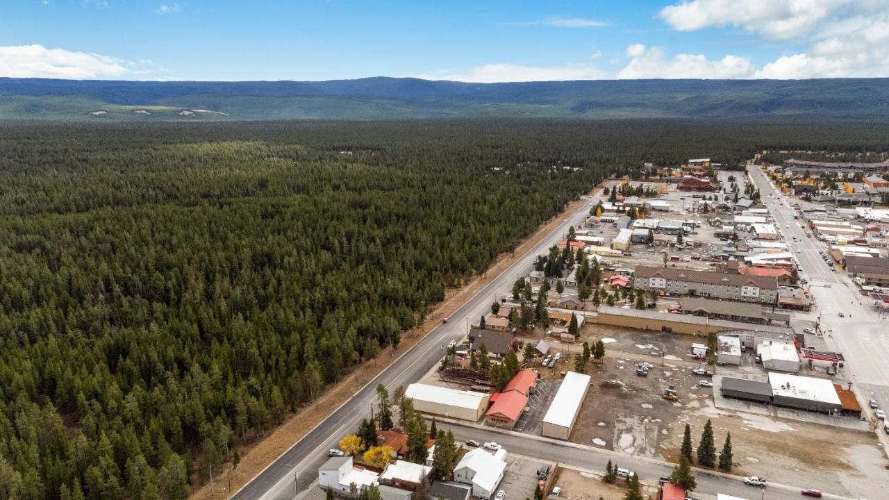 The Yellowstone Hideaway Unit A เวสต์เยลโลว์สโตน ภายนอก รูปภาพ